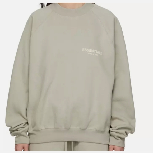 Essentials Fear of God Raglan  Fleece Sweatshirt Size Small - Picture 1 of 10